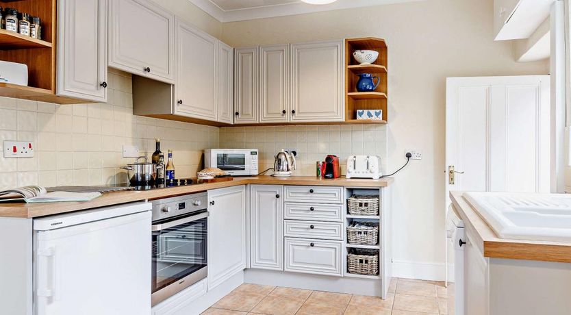 Photo of 3 Bed in Earlswood