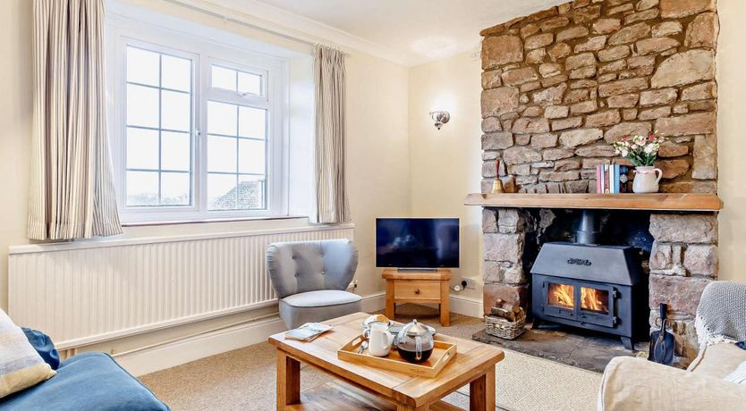 Photo of 3 Bed in Earlswood