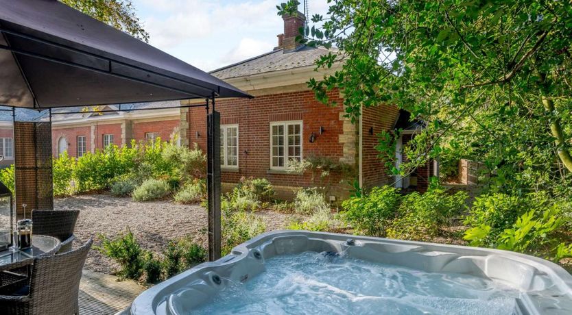 Photo of 2 Bed in Smallburgh