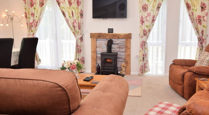 Photo of 2 Bed in Gilfachrheda