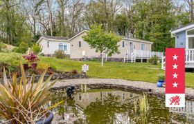 Photo of log-cabin-in-west-wales