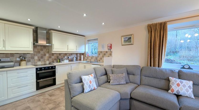 Photo of 3 Bed in Stair