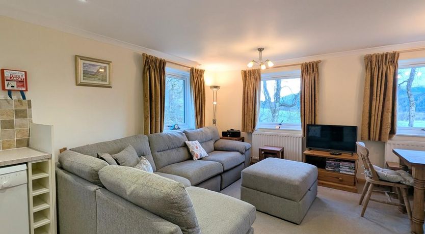 Photo of 3 Bed in Stair