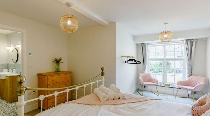 Photo of 4 Bed in Chulmleigh