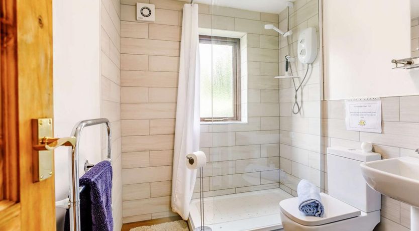 Photo of 3 Bed in Todmorden