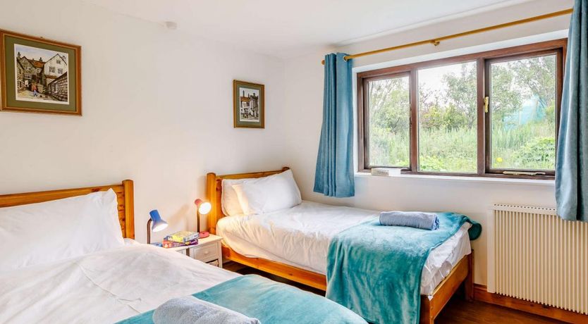 Photo of 3 Bed in Todmorden