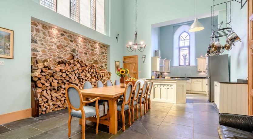 Photo of 4 Bed in Kilchattan Bay