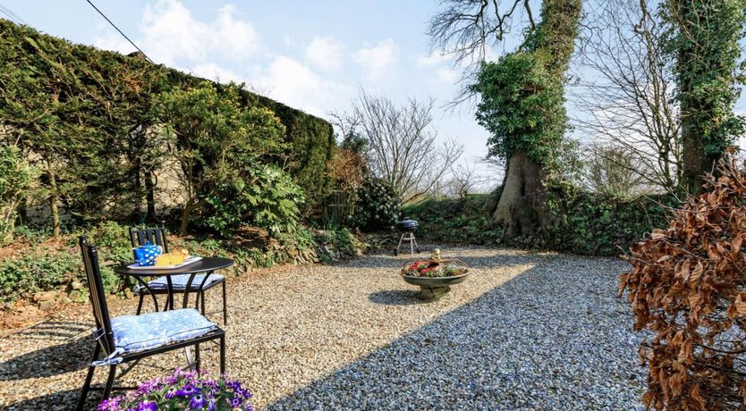 Photo of 1 Bed in Buckland Brewer