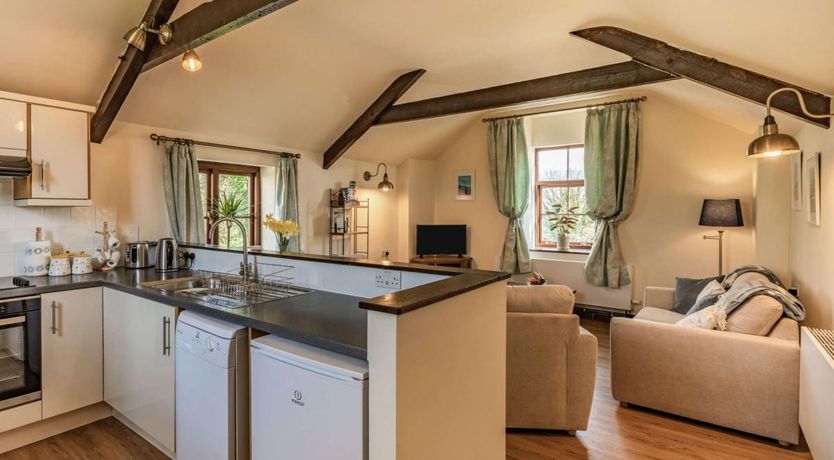 Photo of 1 Bed in Buckland Brewer