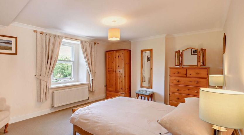 Photo of 3 Bed in Stair