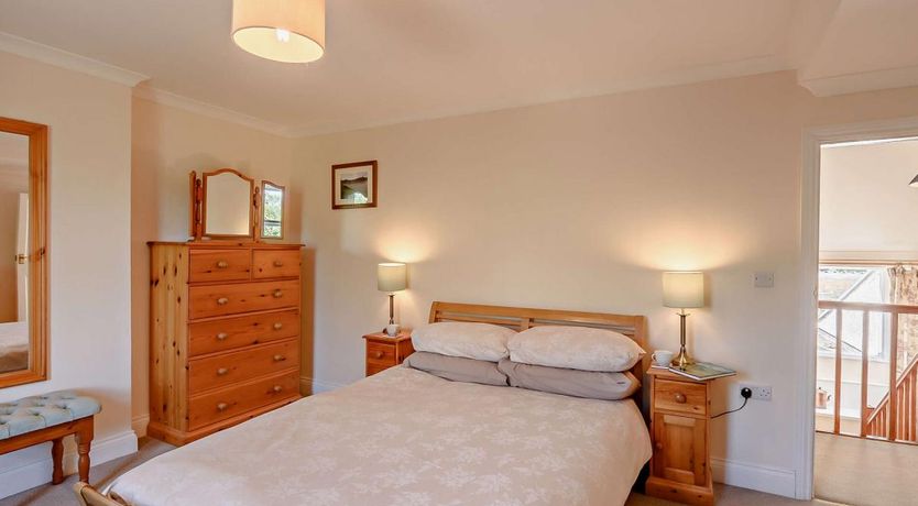 Photo of 3 Bed in Stair