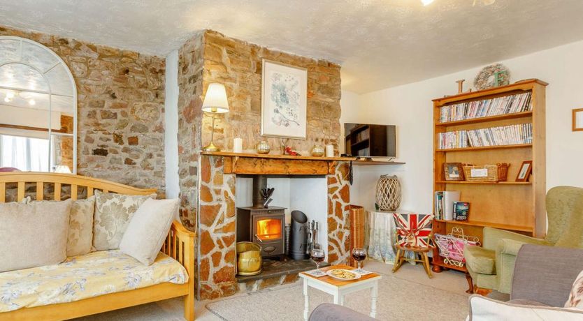 Photo of 3 Bed in Hartland