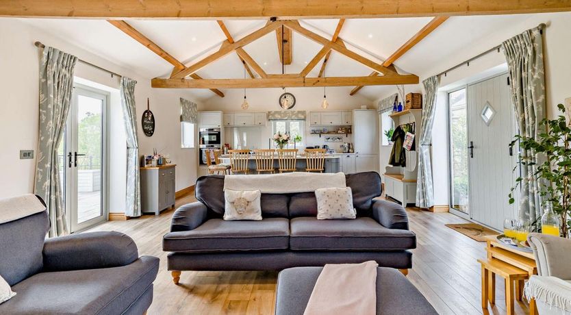 Photo of 3 Bed in Sedgehill