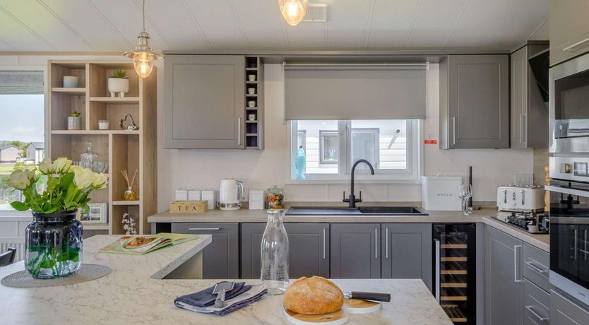 Photo of 3 Bed in Burnham-on-sea