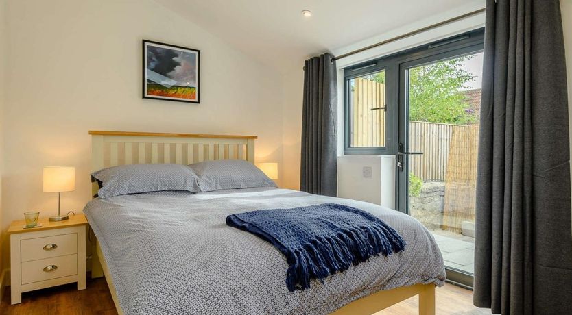 Photo of 2 Bed in Glastonbury