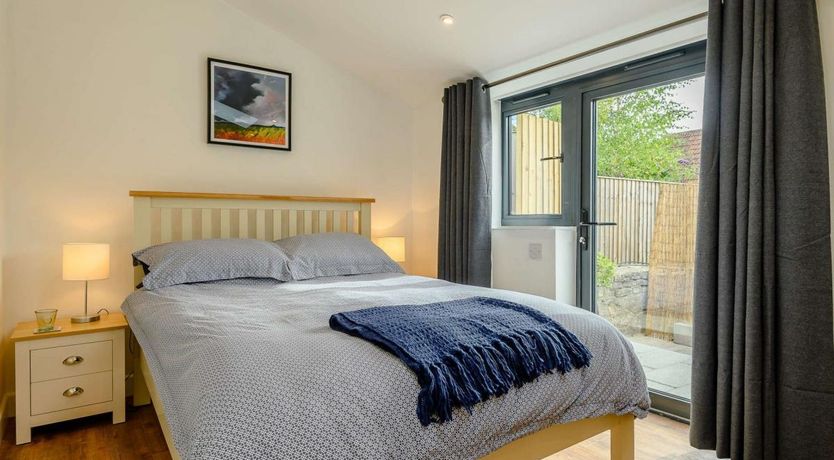 Photo of 2 Bed in West Pennard