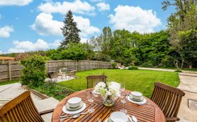 Photo of in Peasmarsh (87680)