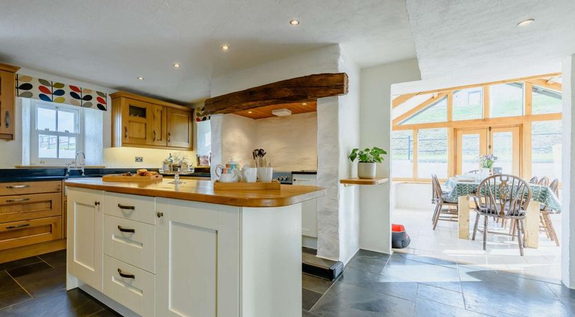 Photo of 4 Bed in Llandysul