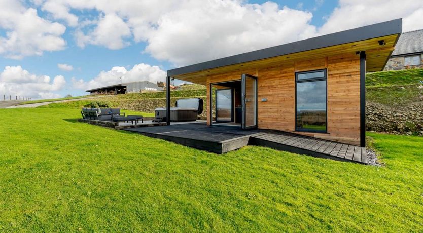 Photo of 4 Bed in Rhos