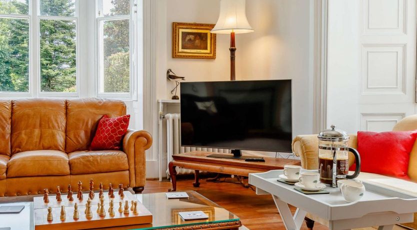 Photo of 7 Bed in Powmill