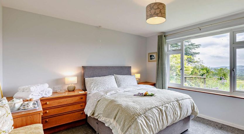 Photo of 2 Bed in Frith Common