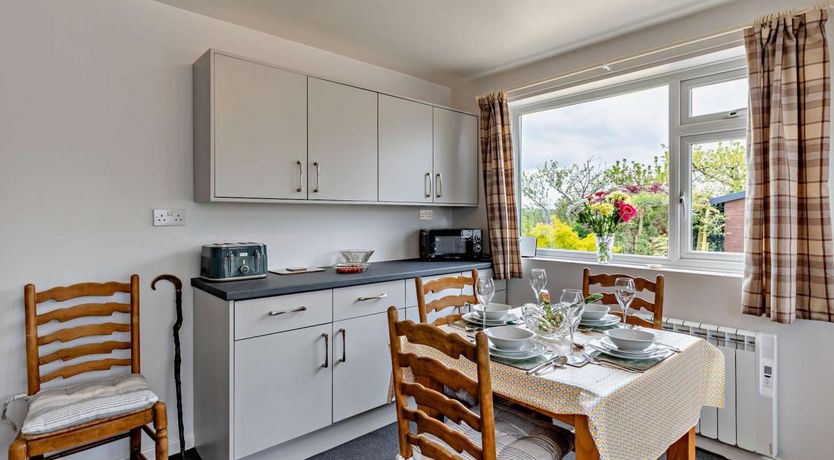 Photo of 2 Bed in Frith Common