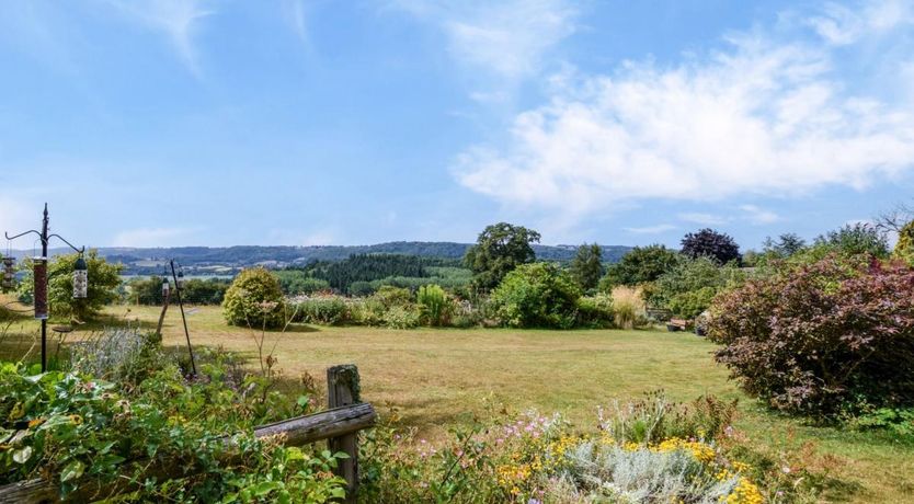 Photo of 2 Bed in Frith Common