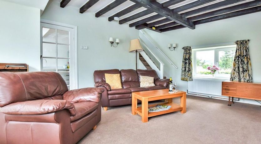 Photo of 1 Bed in Tansley