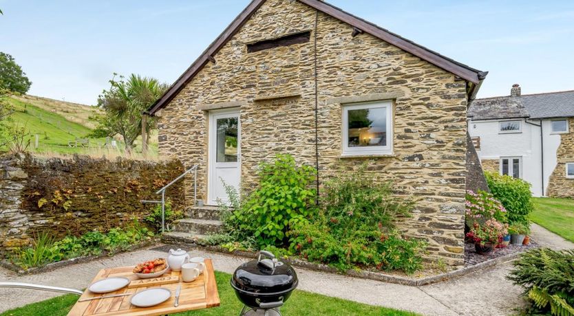 Photo of 1 Bed in Trenewan