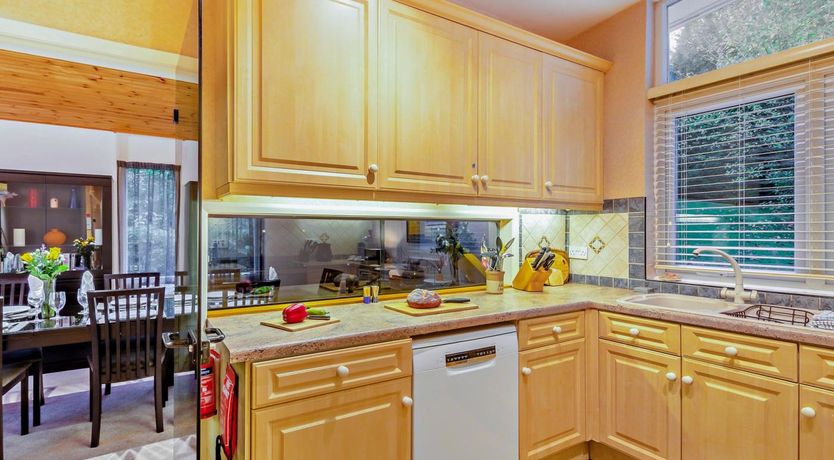 Photo of 4 Bed in Windermere