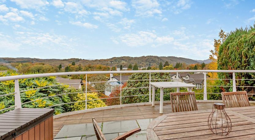 Photo of 4 Bed in Windermere