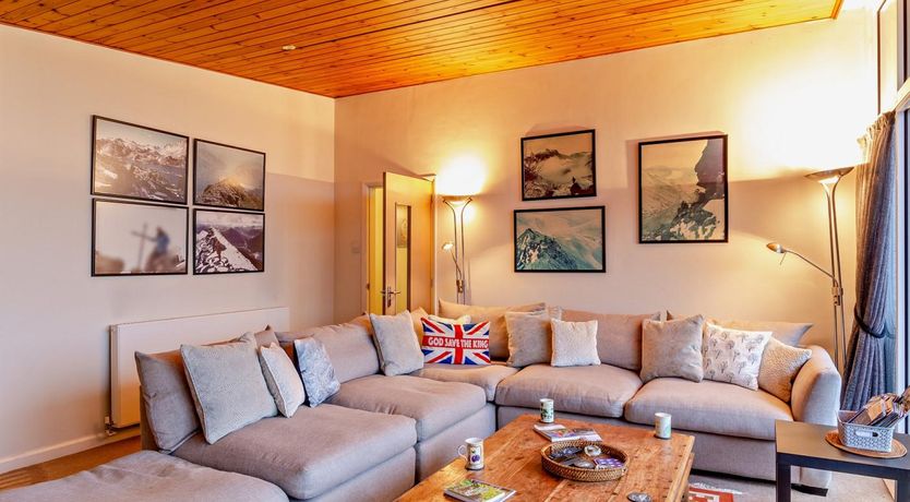 Photo of 4 Bed in Windermere