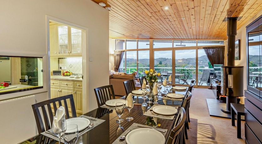 Photo of 4 Bed in Windermere
