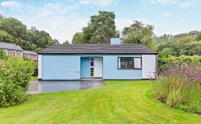 Photo of Log Cabin in South Cornwall