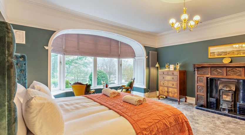 Photo of 8 Bed in Settle