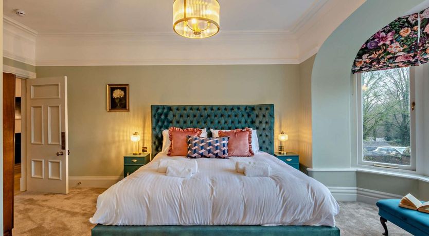 Photo of 8 Bed in Settle