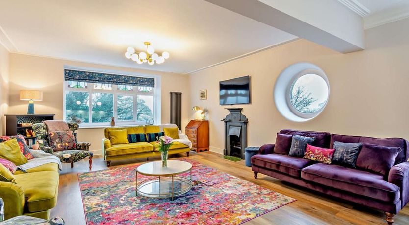 Photo of 8 Bed in Giggleswick