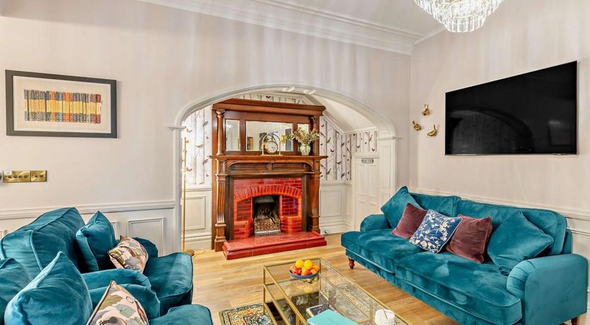 Photo of 8 Bed in Giggleswick