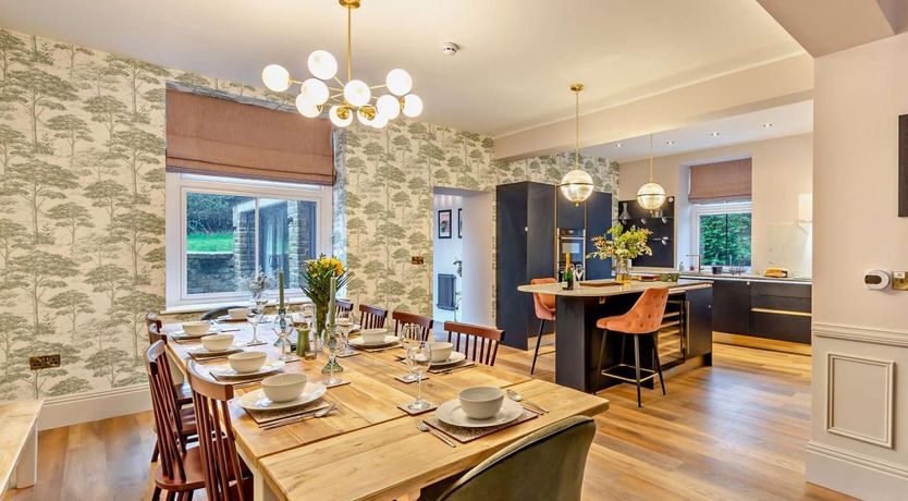 Photo of 8 Bed in Giggleswick