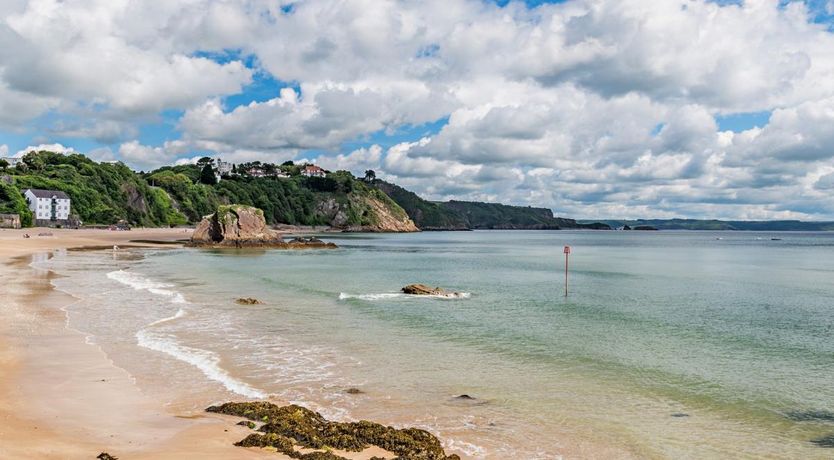 Photo of 3 Bed in Tenby