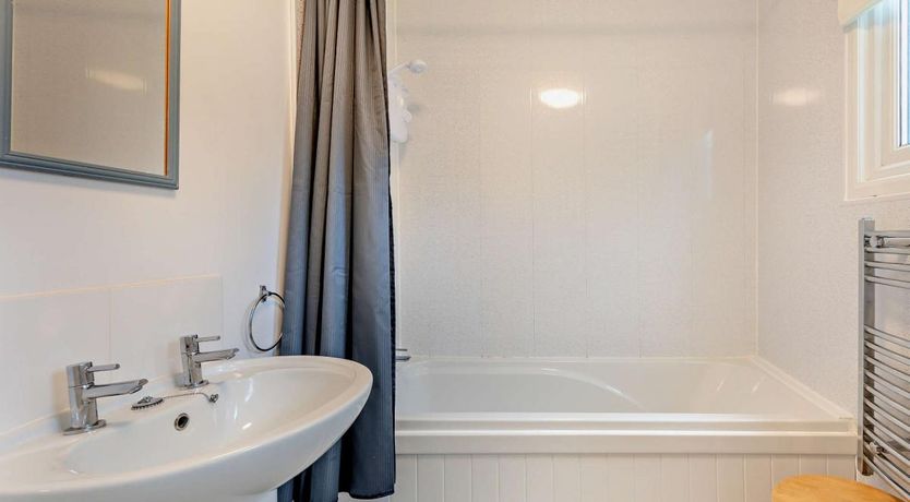 Photo of 2 Bed in Notter