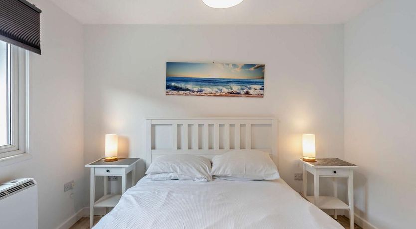 Photo of 2 Bed in Notter