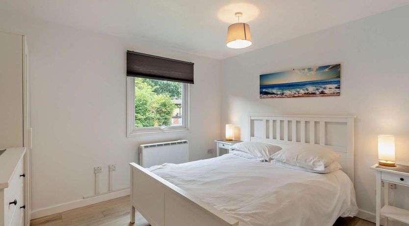 Photo of 2 Bed in Notter