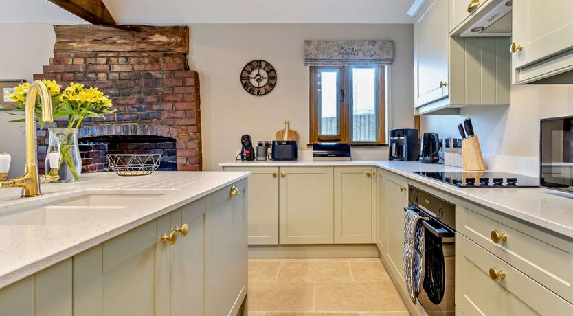 Photo of 1 Bed in Pencombe