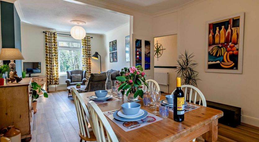 Photo of 2 Bed in Totnes