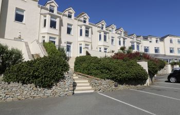 Trearddur Views Holiday Home