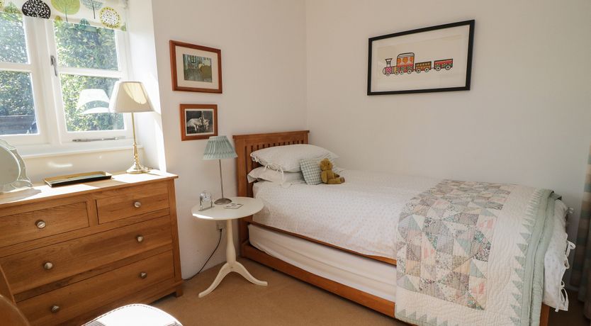 Photo of Crosscombe Barn