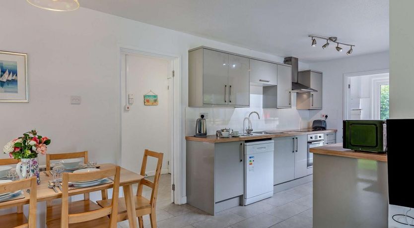 Photo of 2 Bed in Notter