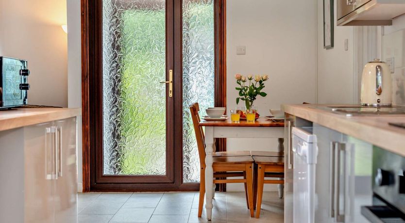 Photo of 2 Bed in Notter