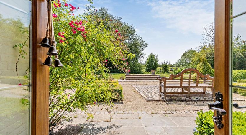 Photo of 3 Bed in Ludgershall